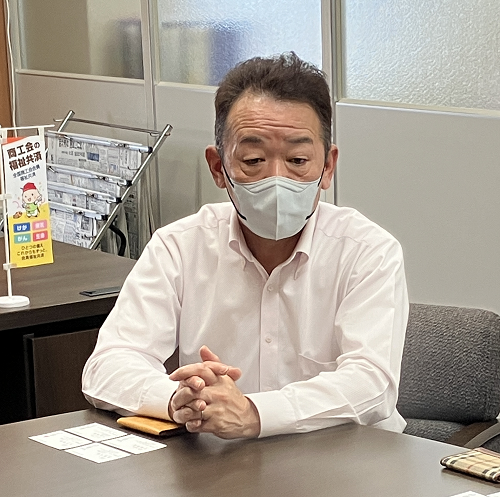 事務局次長 益子 克典様